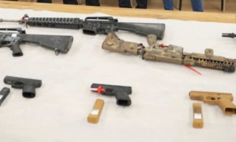 שוטרים סמויים ביצעו עסקאות נשק בשווי של מעל מיליון שקלים