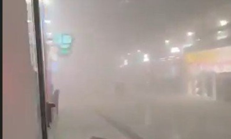 פתחו עוד חזית: האיראנים פגעו בשדה התעופה בדובאי