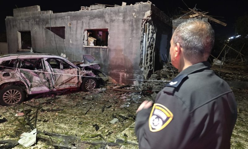 קטסטרופה בצפון: 60 נפגעים מפגיעה ישירה; תושבים מחכים לחילוץ