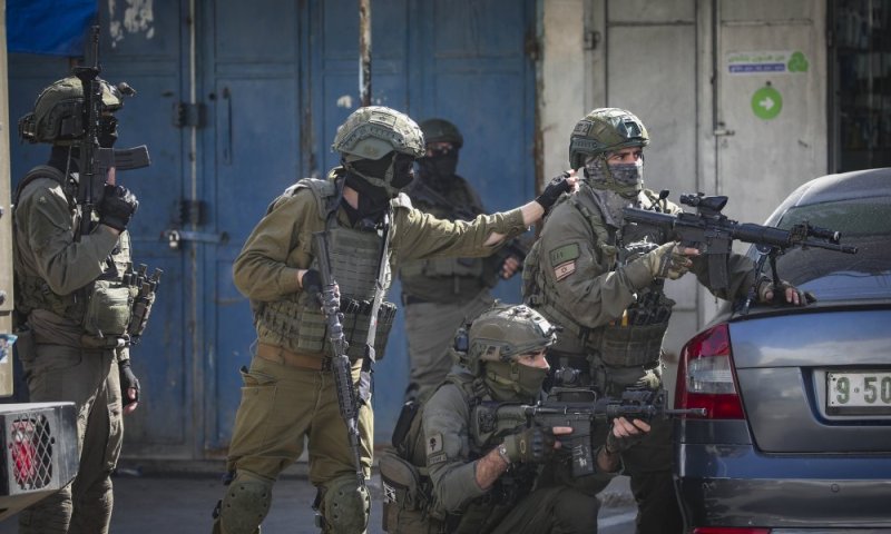 תג מחיר בשומרון: חשודים הציתו מסגד, צה"ל פתח בסריקות