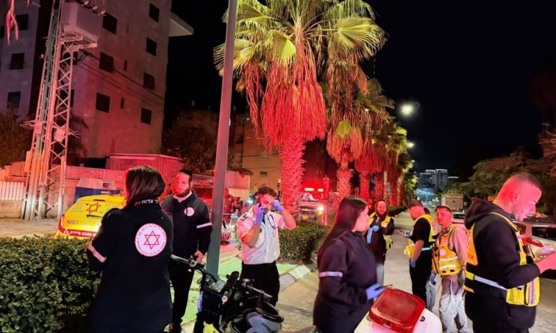 אסון בנתניה: 2 הרוגים ו-9 פצועים משריפה בבניין מגורים