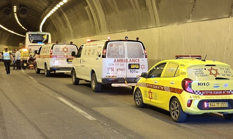 ירושלים: 7 פצועים בתאונה במנהרת הארזים - בהם 2 במצב קשה