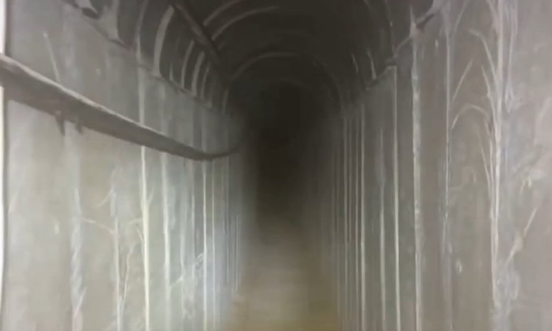 פיצוץ והרס אדיר: מנהרת ענק הושמדה ברצועת עזה. צפו