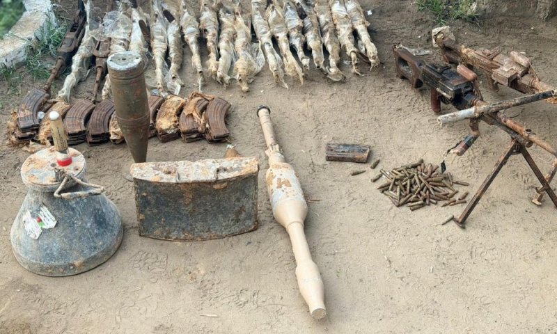 נשקים, רקטה ומטען: צה"ל איתר מצבור אמל"ח של מחבלי חמאס