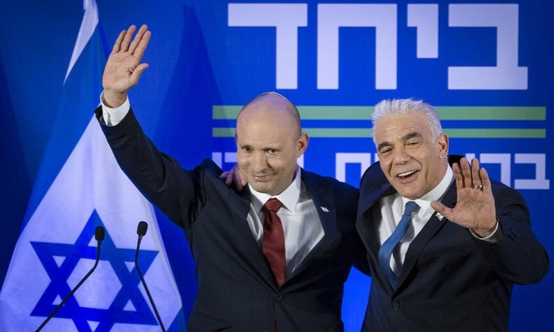 בלי רוטציה, עם פתח יציאה: פרטי הדיל בין בנט ללפיד נחשפים