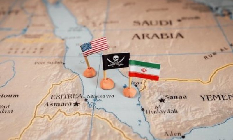 דרמה בים האדום: האיראנים ניסו לחטוף ספינת צי אמריקאית
