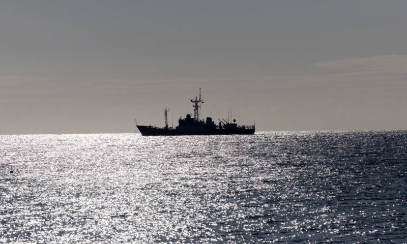 אחרי הירי לקפריסין: ספינת מלחמה בריטית בדרך למזרח התיכון