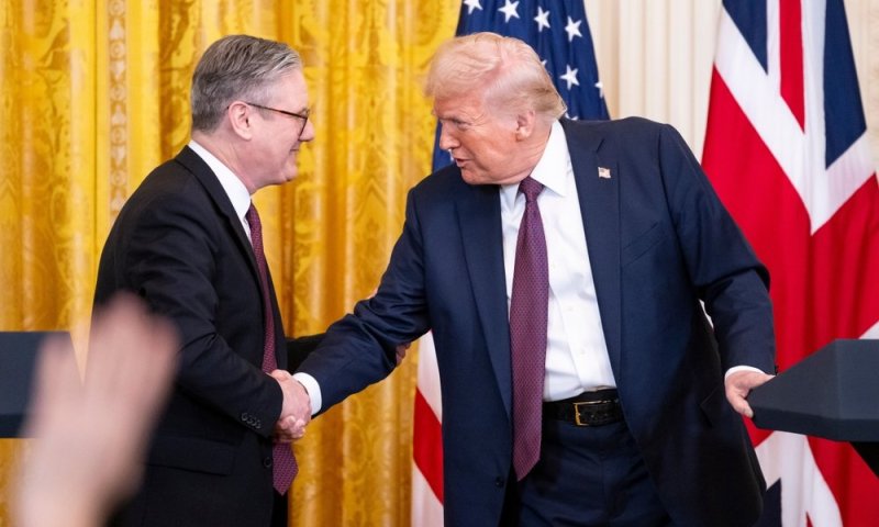 טראמפ לועג לראש ממשלת בריטניה: כבר לא צריך את העזרה שלך