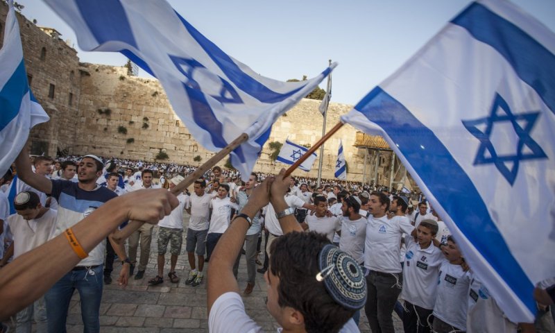 להודות ולהלל: סדר תפילת ליל יום העצמאות 