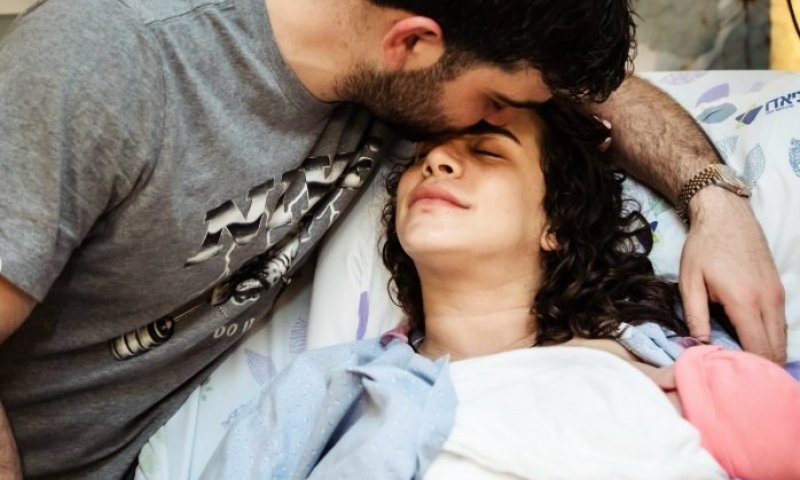 "הודו לה' כי טוב": כוכבת הרשת אורין ג'ולי הפכה לאמא 