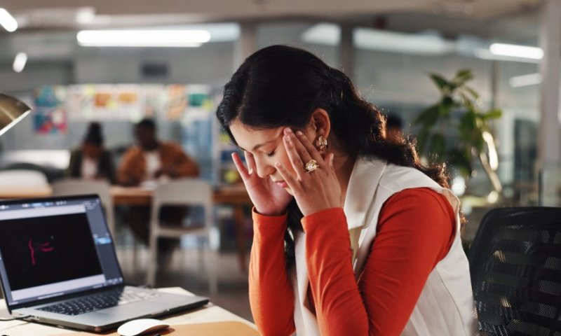 מחקרים מפתיעים קובעים: הלחץ בעבודה הוא לא מה שהורג אתכם