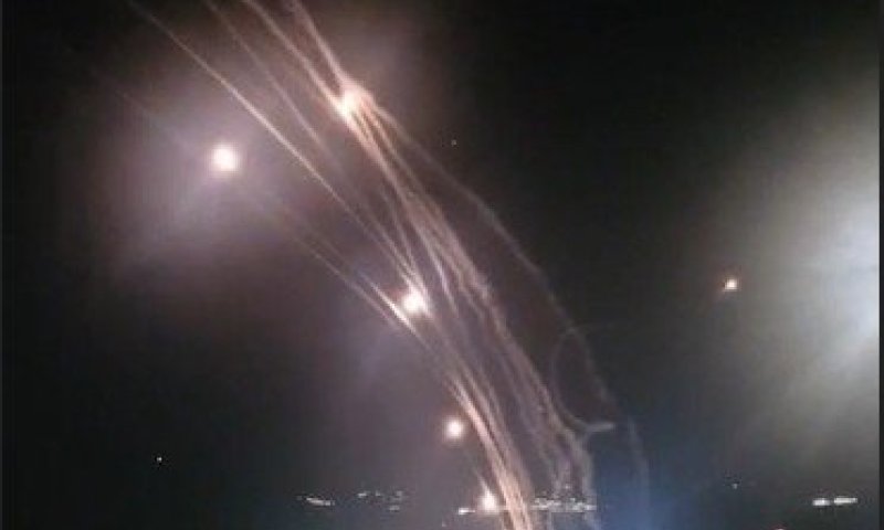 מטח כבד של חיזבאללה בגבול הצפון; פצוע מרסיסים