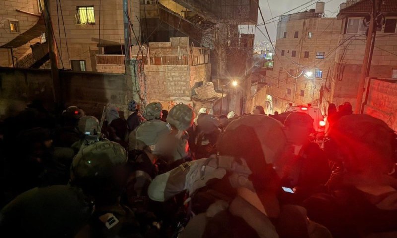 הירי בחברון: צה"ל פתח במבצע רחב בשכונה