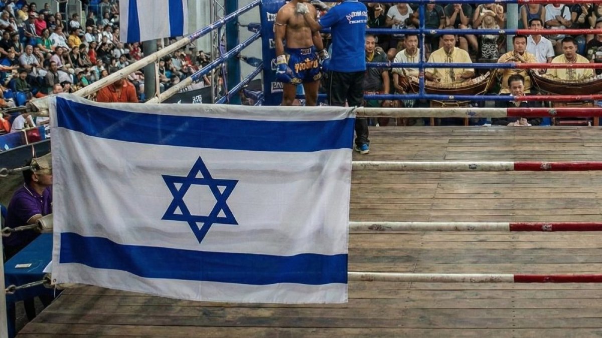 אהבת השם גורדון הביס את היריב הטורקי - סרוגים