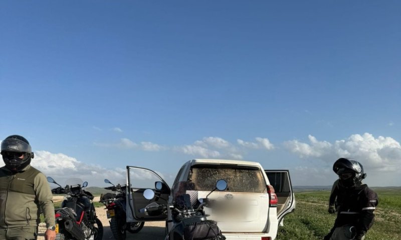  2 חשודים נכנסו לשטח אש עם אקדח טעון 