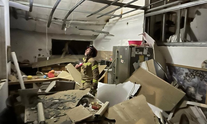 תיעוד זירת הנפילה בדימונה: ילד בן 10 ובת 40 נפצעו בינוני