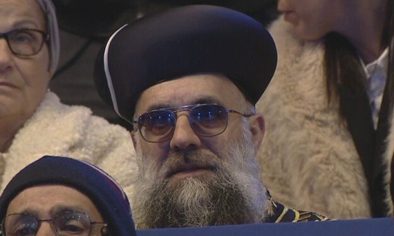 מבוכה בטקס המשואות: "הרב הראשי" התגלה כאדם מחופש