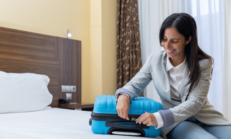 למה אנחנו חוזרים מותשים מטיול בחו"ל &ndash; אבל עם חיוך ענקי?