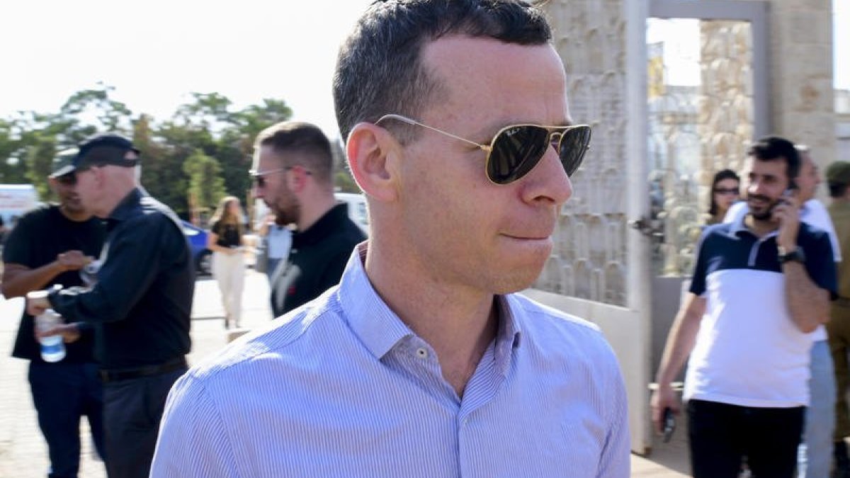 עמית סגל נגד עלון השבת הליברלי: 