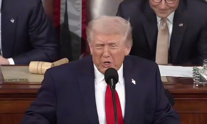 טראמפ: לעולם לא אאפשר לאיראן להחזיק נשק גרעיני