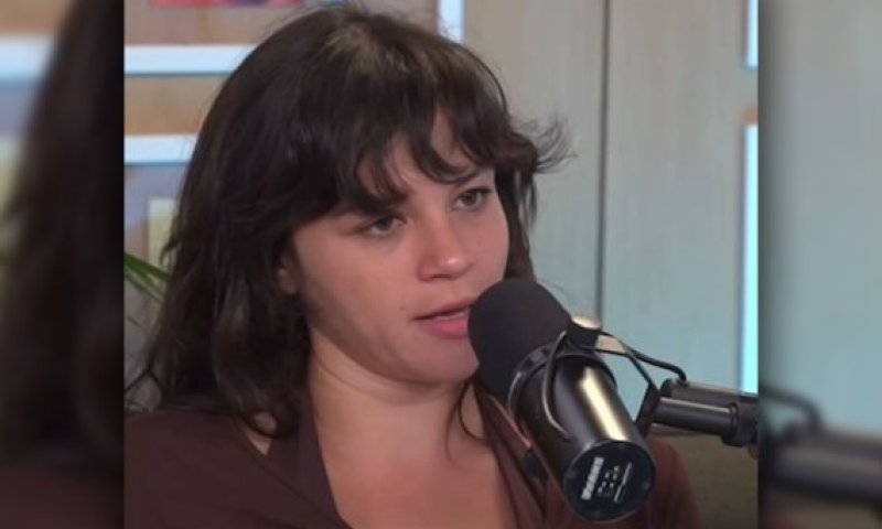 ג'וי ריגר מפתיעה: "אני נוטלת ידיים בכל בוקר ומתפללת"