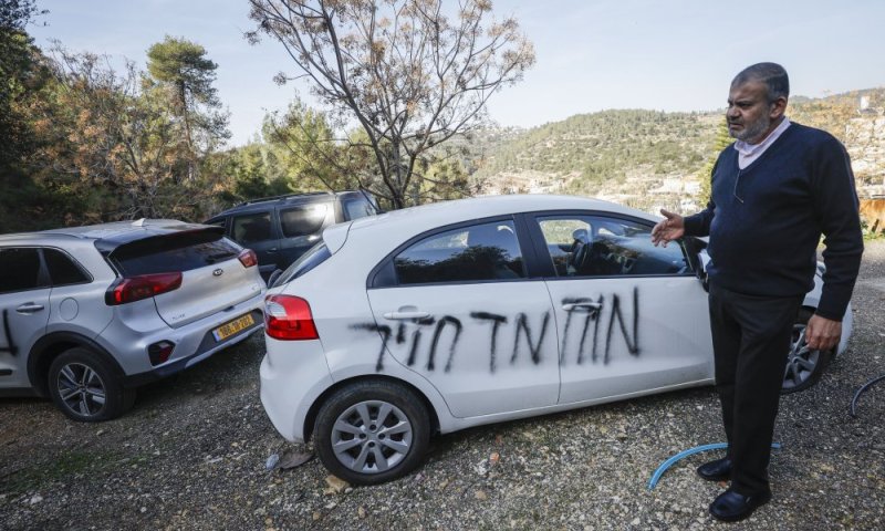 נפתלי בנט, למה אתה לא מגנה את הטרור היהודי?