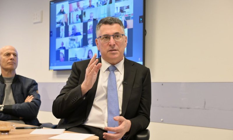 סער: "אחרי תקיפת איראן את שכנותיה - עליהן לנתק עימה קשר"