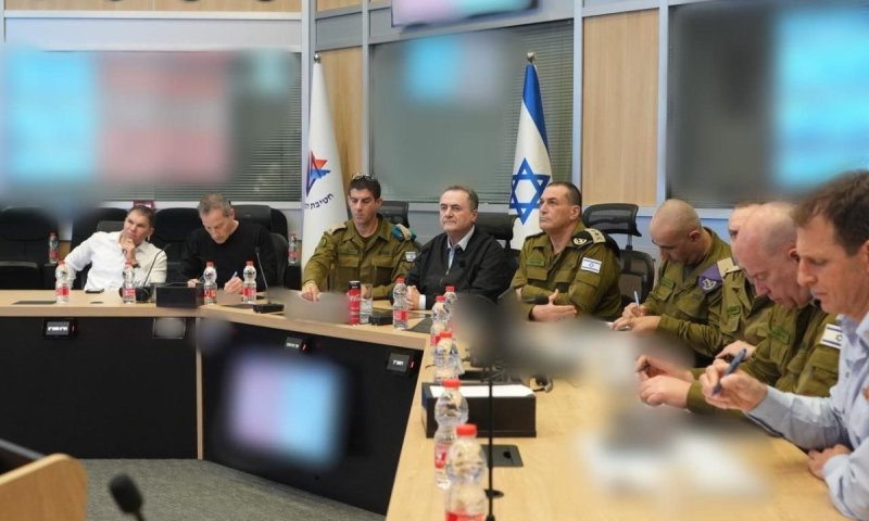 כ"ץ וזמיר אישרו מטרות לתקיפה באיראן: "חצינו 15 אלף חימושים"