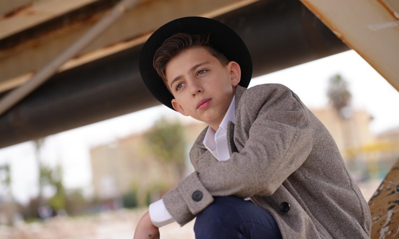 אין גיל מוקדם להתחיל: הכירו את ילד הפלא של המוזיקה האמונית