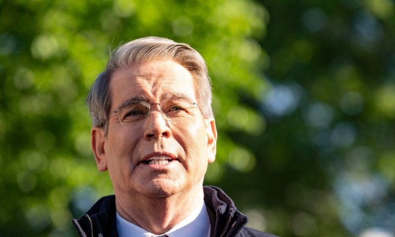 שר האוצר האמריקני: "המשטר בכאוס, הם פועלים מתוך ייאוש"