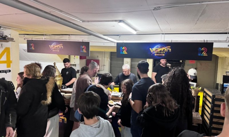 המירוץ למורל: כוכבי ה"מירוץ למיליון" הקימו עגלת קפה במקלט