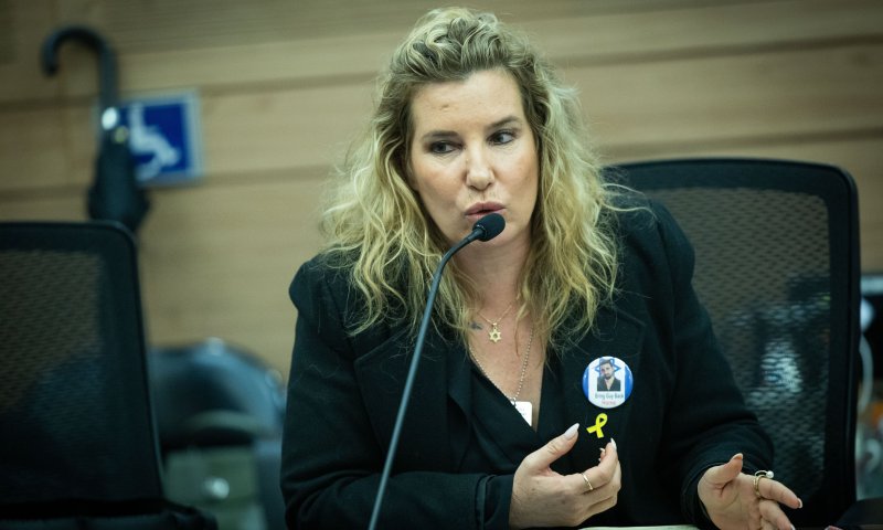 אחרי שהדובר של נתניהו פוטר; גם המחליפה בהתבטאויות גזעניות