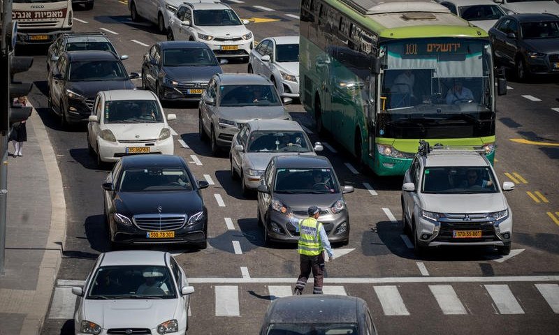 המשטרה תוקפת: "חוסר אחריות, זה המצב האמיתי בכניסה לירושלים"
