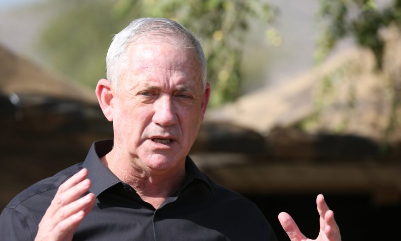 גנץ על בית הדין בהאג: "מדובר בפרס לטרור"