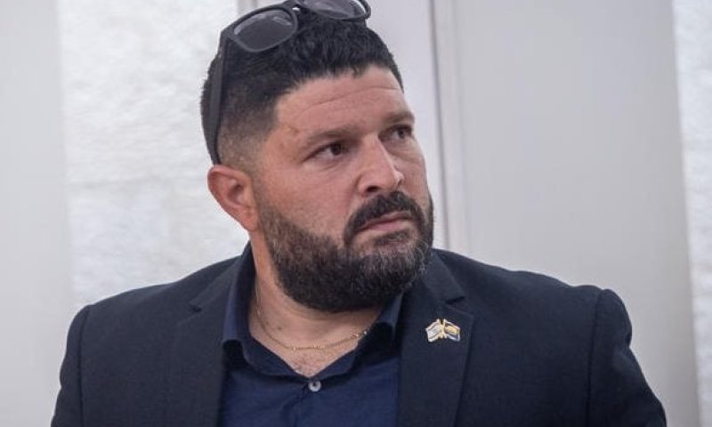 אלמוג כהן: זה מה שישאיר את נתניהו בשלטון