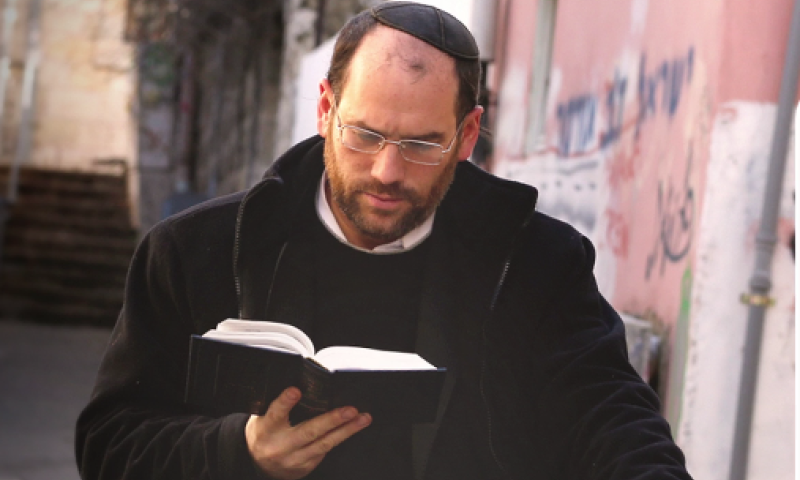 האזינו: אהרן רזאל בלהיט חדש על בית המדרש