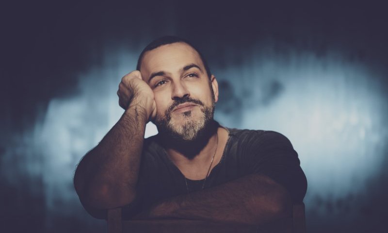 "זו שליחות": קובי אפללו בשיר מרגש לאשתו