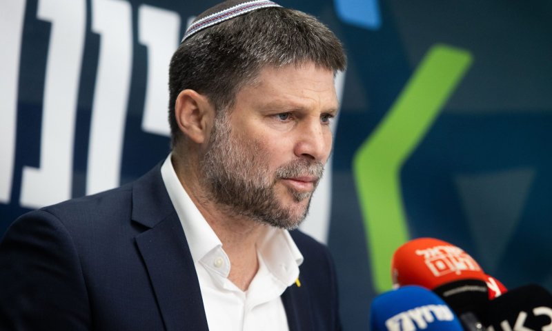 סמוטריץ' תוקף: "אנחנו סיכלנו את הדרישה של גנץ"