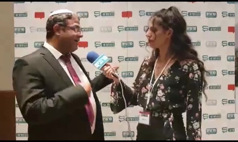 "פספסתם זמר": איתמר בן גביר מציג יכולות מוזיקליות. צפו