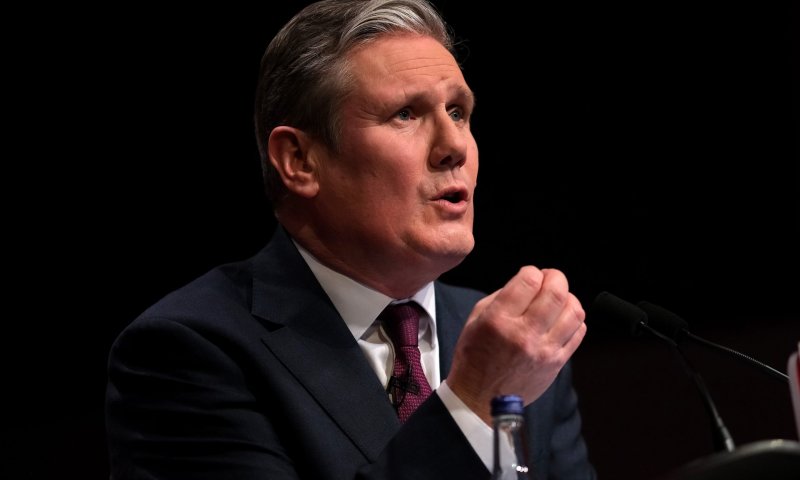 ממשלת בריטניה נגד הפגנות הימין: "לא נקבל התקפה על מיעוטים"