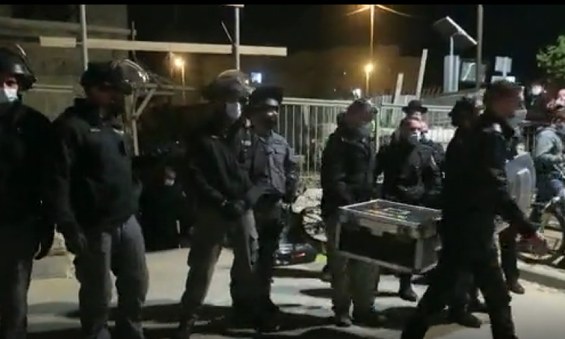 השוטרים בחתונה בבית"ר עילית יועברו מתפקידם