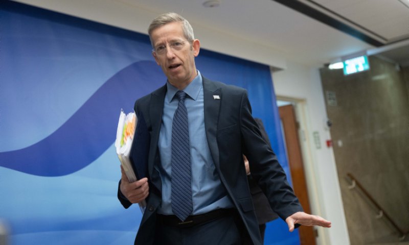 אלקין התגאה בניצחון; יוסי פוקס תקף: "יצא המרצע"