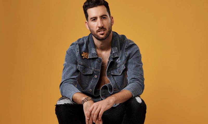 אדיר גץ בסינגל חדש: "בא לי לחלום איתך"