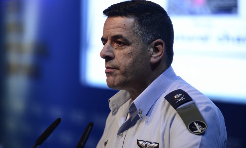 הקצין שהפעיל את פולארד יועלה לדרגת תא"ל