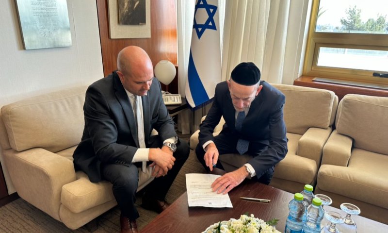 גם אורי מקלב התפטר: זה הח"כ החרדי החדש שייכנס