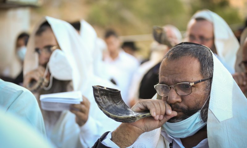 "להיערך לתפילות הימים הנוראים בירושלים"
