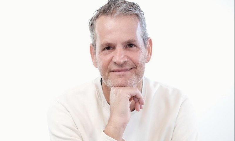 "עומקא דליבא": טניסאי העבר שהתקרב לדת בסינגל חדש