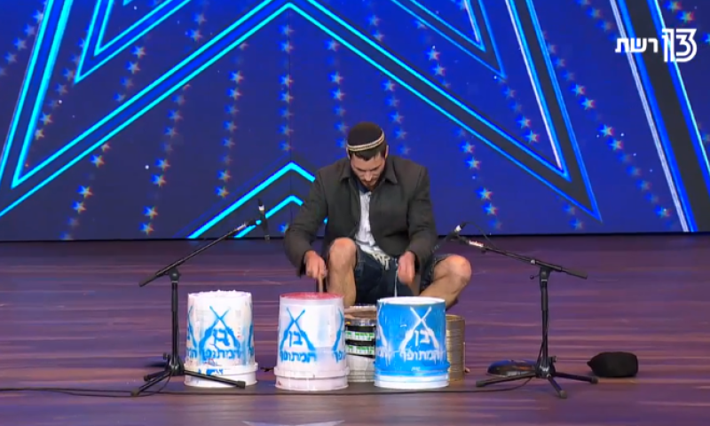 צפו: המתופף הדתי שכולכם מכירים מגיע ל'גוט טאלנט'