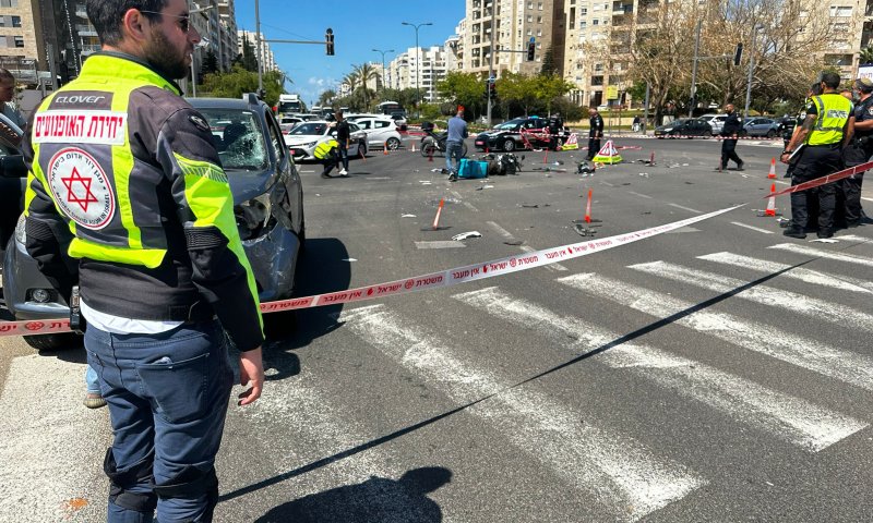 תאונה קטלנית בת"א: רוכב קטנוע בן 35 נהרג