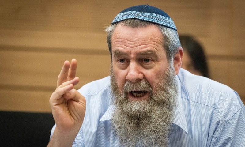 בימין תוקפים: "מציפים את המדינה בעשרות אלפי גויים"